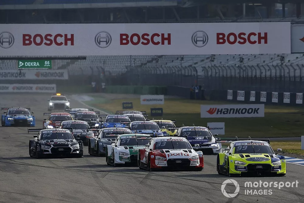 Start action, Mike Rockenfeller, Audi Sport Team Phoenix, Audi RS 5 DTM leads