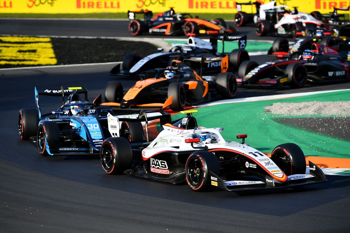 F3 | Monza: Bilinski vince la Sprint, Inthraphuvasak regala il titolo a Campos