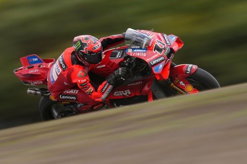 Bulega hace balance de su debut en el Mundial de MotoGP