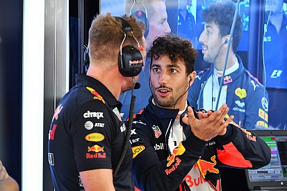 Ricciardo, Grosjean'n kendisini engellemesinden dolayı rahatsız