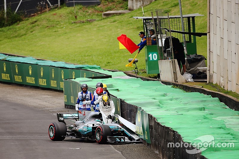Hamilton coronado, ¿oportunidad para Vettel?