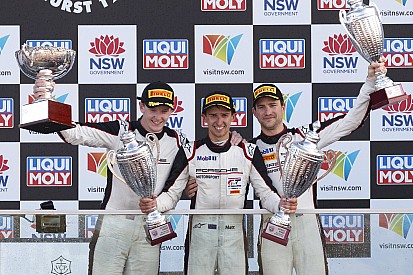 Campbell da la victoria a Porsche en las 12 horas de Bathurst