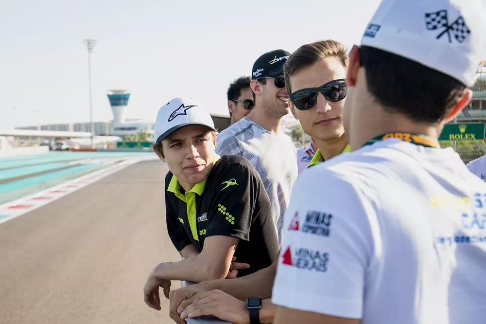 Norris y Palou en Abu Dhabi 2017 (F2)