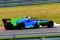 Bruno Ribeiro lidera Fórmula Regional Américas e tenta ampliar vantagem no Canadá