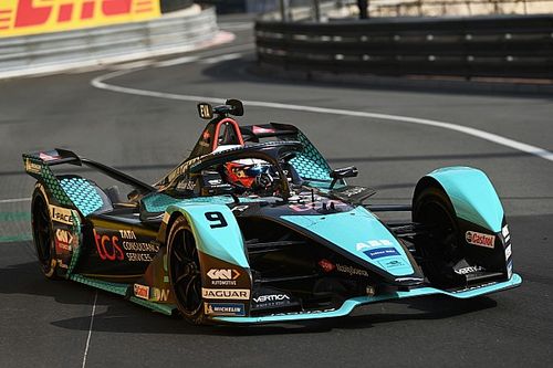 Evans pokonuje Wehrleina w walce o pole position