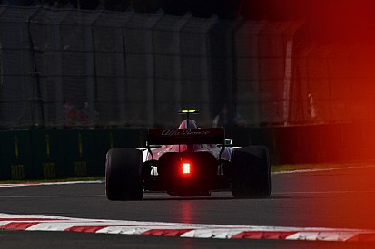 Los neumáticos hiperblandos de la F1, como conducir "en lluvia" o "en rally"