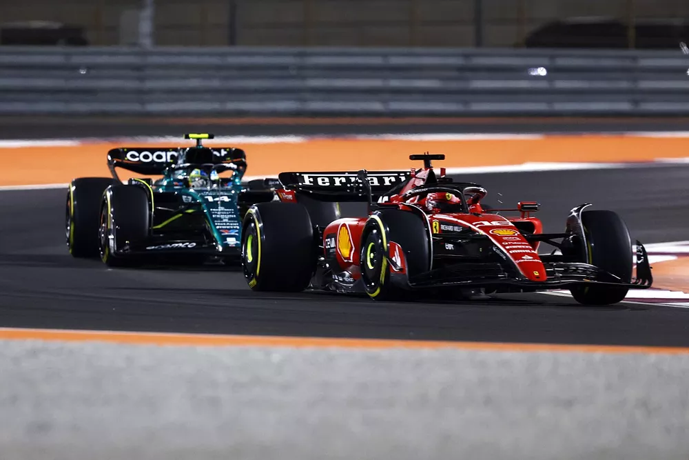 Charles Leclerc, Ferrari SF-23, Fernando Alonso, Aston Martin AMR23