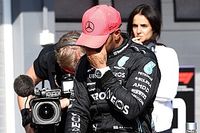 F1: Em meio &agrave; negocia&ccedil;&atilde;o com Mercedes, Hamilton recebe proposta da Ferrari