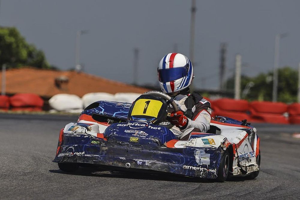 Kart #1 da AmericaNet Car Racing Press com Rodrigo França