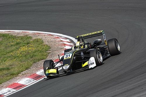 Norris vuelve a dominar en la FIA F3
