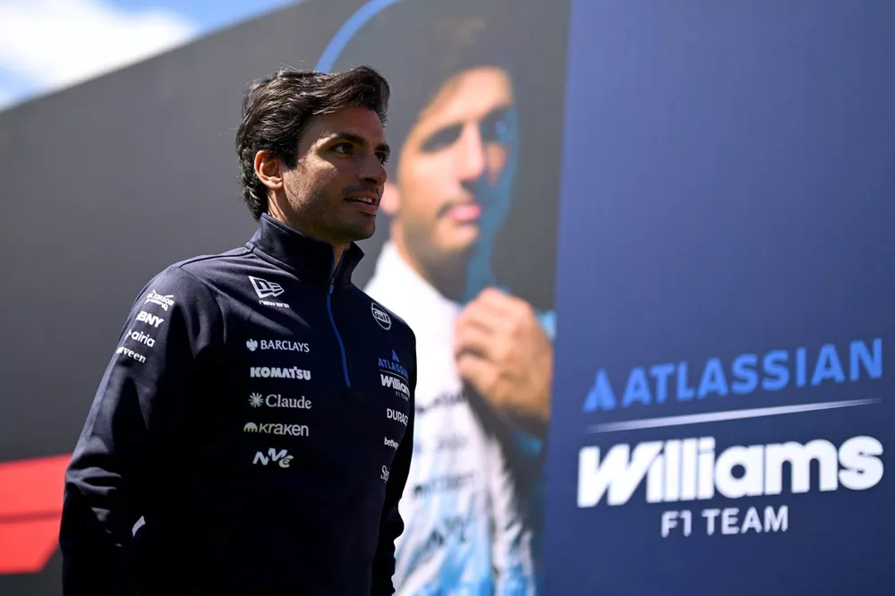 Sainz puts F1 future talks on hold until summer break amid Williams struggles