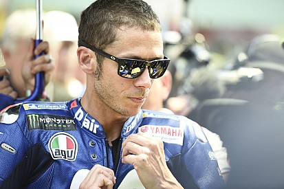 Rossi magánélete: 24 órás nyugi, filmezés, és játék hajnalig
