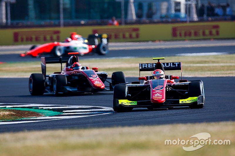 Silverstone GP3: Hubert takes maiden pole