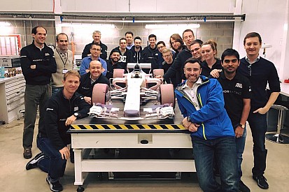 Manor staff reveal 2017 F1 car design