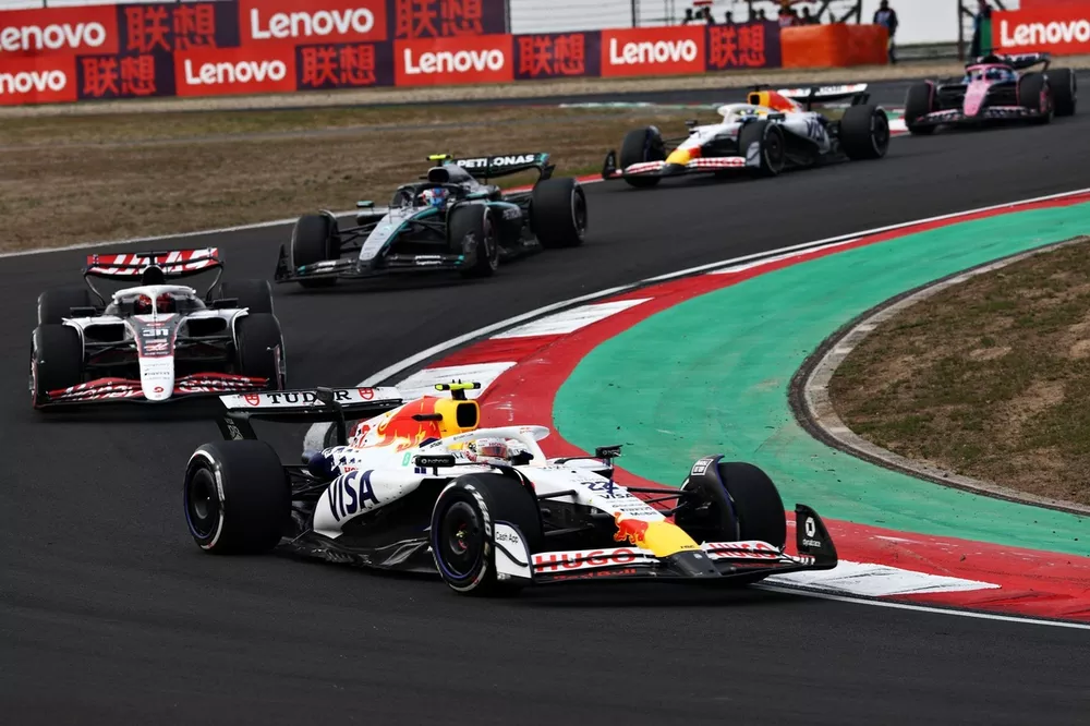 Andrea Kimi Antonelli, Mercedes, Esteban Ocon, Haas F1 Team, Yuki Tsunoda, RB F1 Team