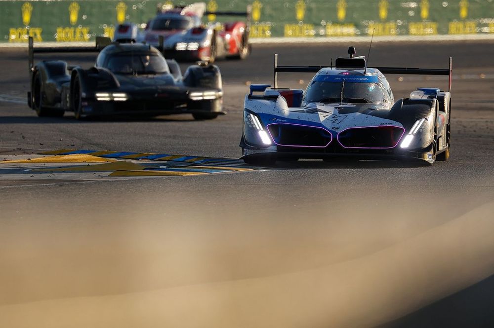 #24 BMW M Team RLL BMW M Hybrid V8: Philipp Eng, Dries Vanthoor, Kevin Magnussen, Raffaele Marciello