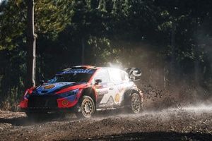 WRC: T&auml;nak abandona y Fourmaux toma el liderato del Rally de Chile