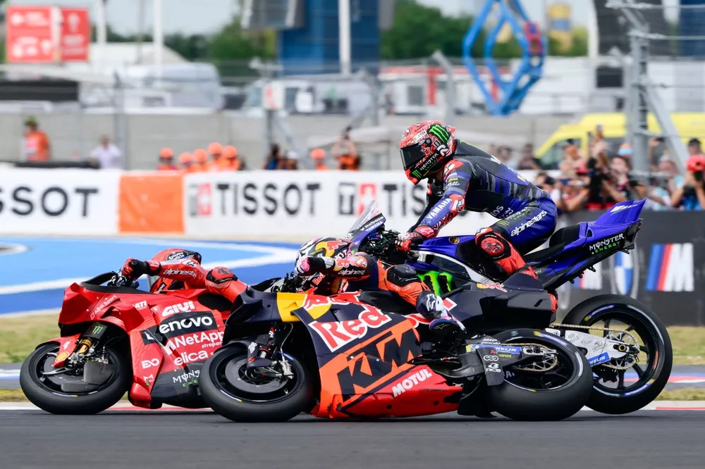 Fabio Quartararo, Yamaha Factory Racing, Enea Bastianini, Red Bull KTM Tech 3