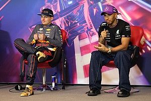 Lewis Hamilton Nilai Max Verstappen dan Red Bull Layak Juara