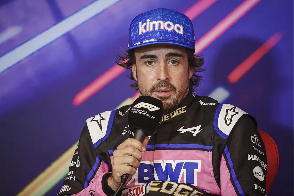 Fernando Alonso, Alpine F1 Team, en la rueda de prensa posterior a la clasificación