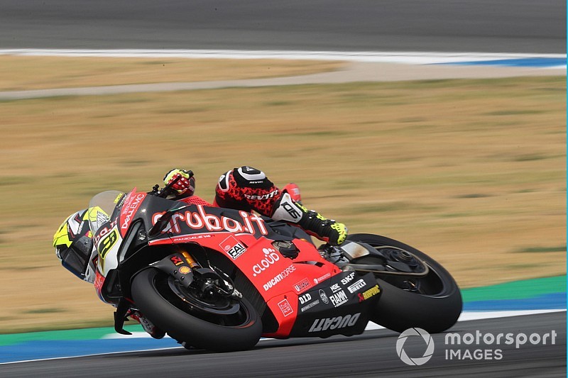 WSBK Buriram: Bautista wint eerste race na clash met Rea