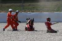 Bagnaia admite que sus caídas "influyen mucho para el campeonato"