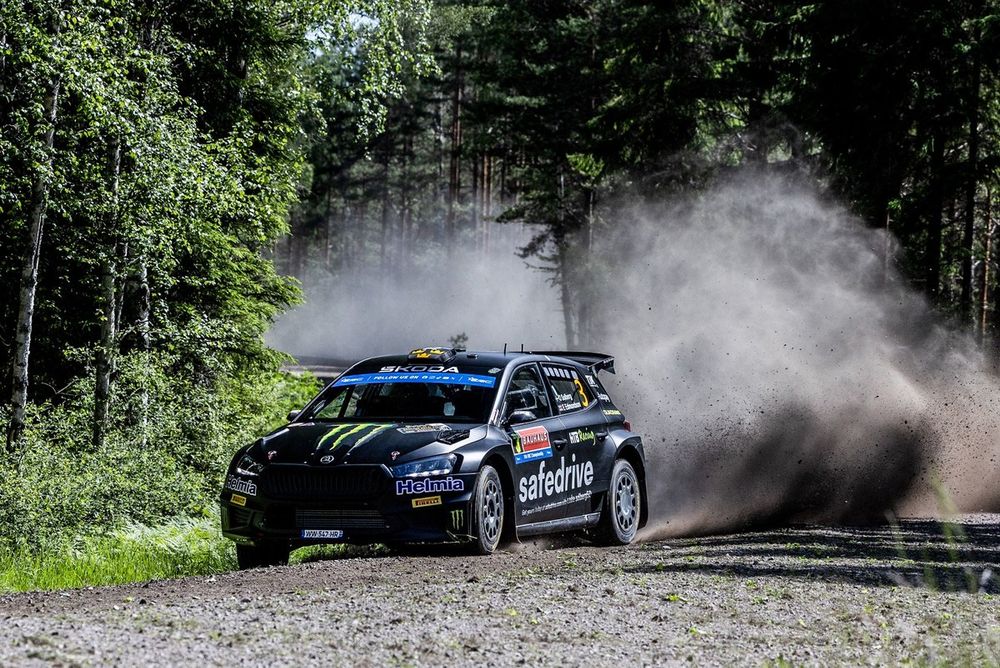 Oliver Solberg, Elliott Edmondson, Skoda Fabia RS Rally2