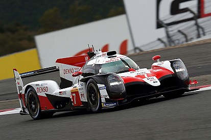 Toyota manda tras tres horas en Fuji con López al frente