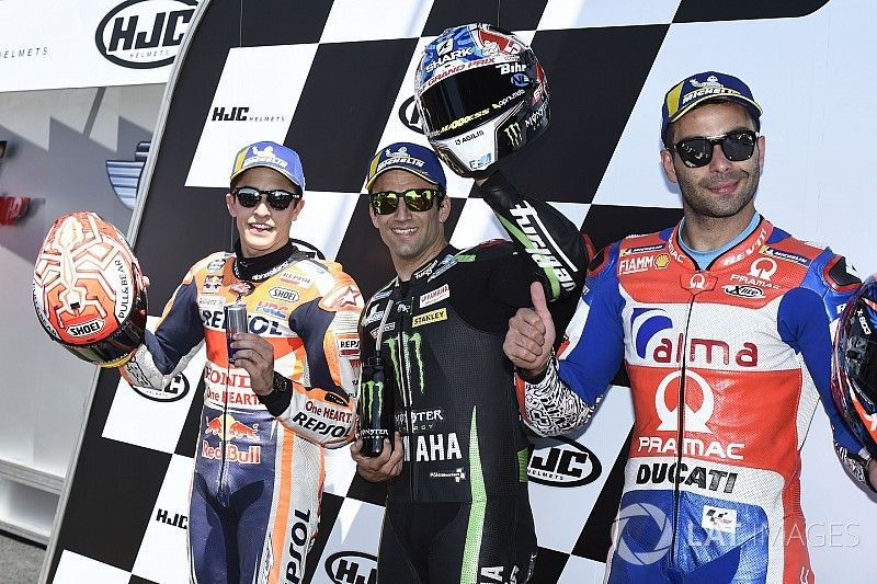 Ganador de la pole Zarco, Monster Yamaha Tech 3, segundo Marc Marquez, Repsol Honda Team, tercero Danilo Petrucci, Pramac Racing