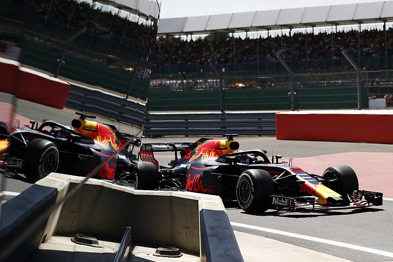 Ricciardo: Mercedes ve Ferrari çok güçlü