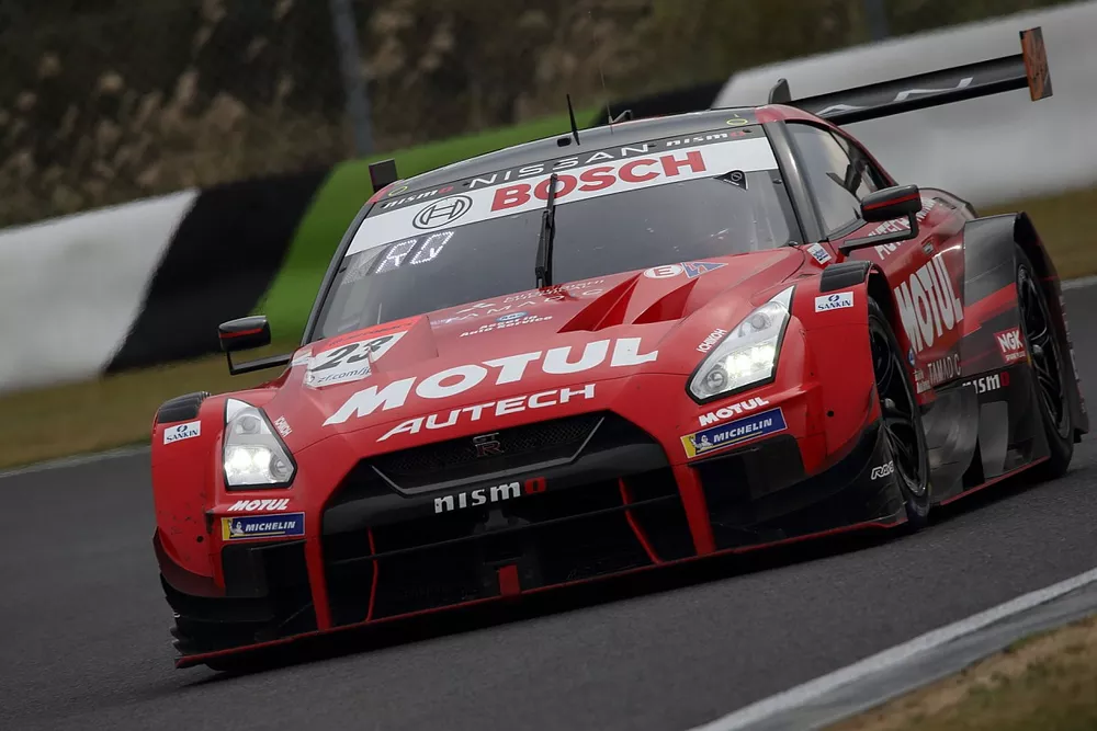 #23 MOTUL AUTECH GT-R