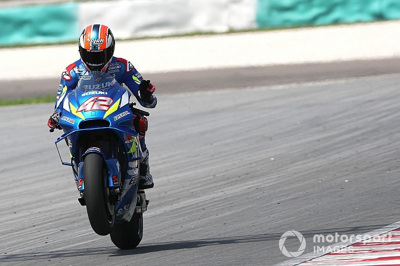 La Suzuki di Alex Rins davanti a tutti nella