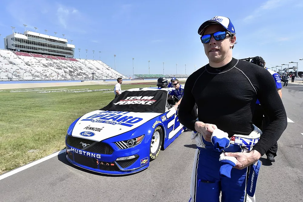 Brad Keselowski, Team Penske, Ford Mustang Dent Wizard