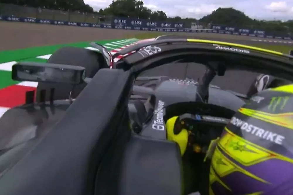 Camara on board, Lewis Hamilton