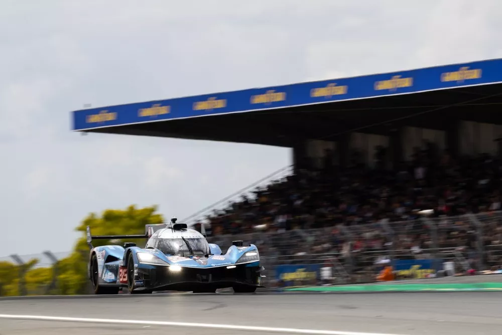 #35 Alpine Endurance Team Alpine A424: Paul-Loup Chatin, Ferdinand Habsburg-Lothringen, Charles Milesi