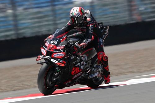 Bezzecchi lidera el viernes en Indonesia; Marc M&aacute;rquez a la Q1 por primera vez en 2025