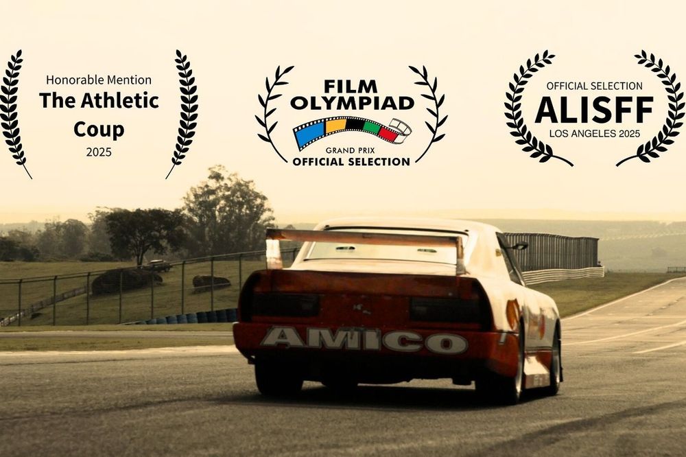 Cartaz 'Stock Car: Mais Rápido que o Tempo'