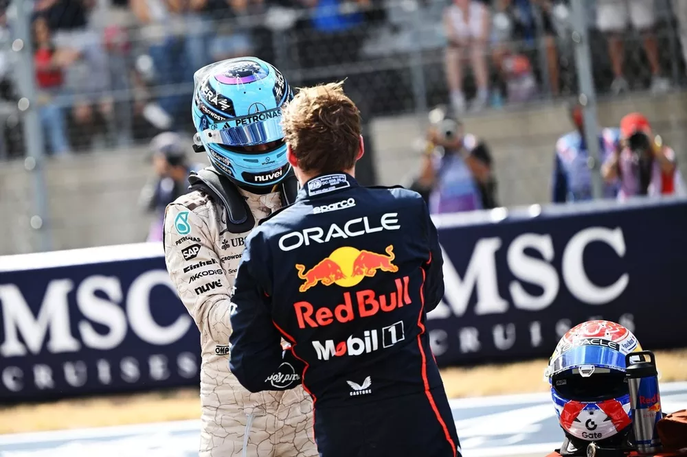 Max Verstappen, Red Bull Racing, George Russell, Mercedes