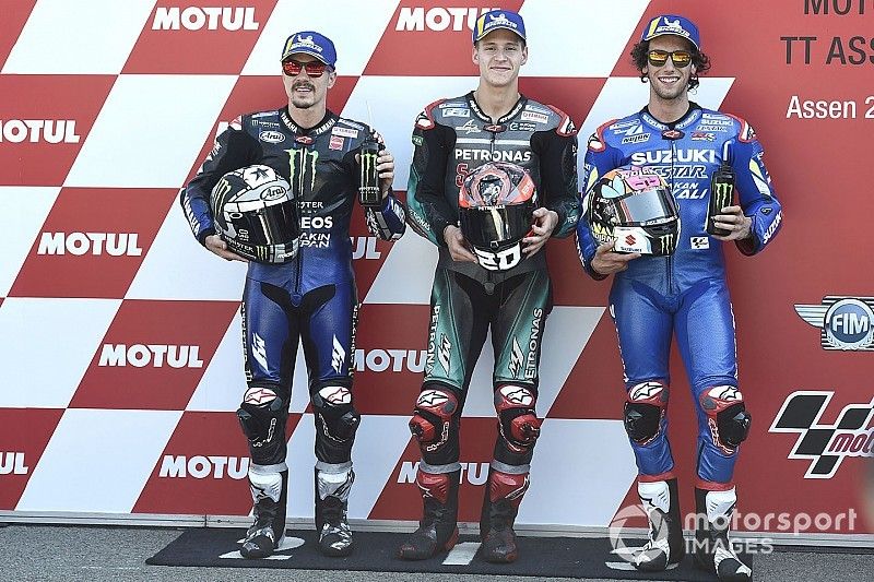 Ganador de la pole Fabio Quartararo, Petronas Yamaha SRT, segundo lugar Maverick Viñales, Yamaha Factory Racing, tercer lugar Alex Rins, Equipo Suzuki MotoGP