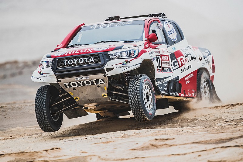 Autos, étape 9 - Loeb domine mais Al-Attiyah s'impose