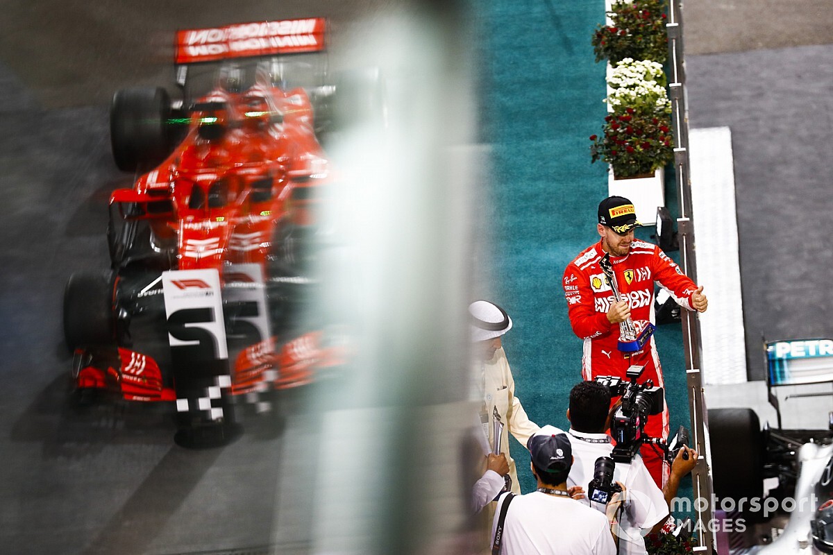 Ecclestone difende Vettel: