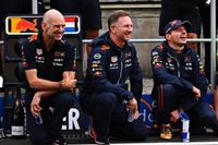 Horner: Newey ma wciąż ważny kontrakt z Red Bullem