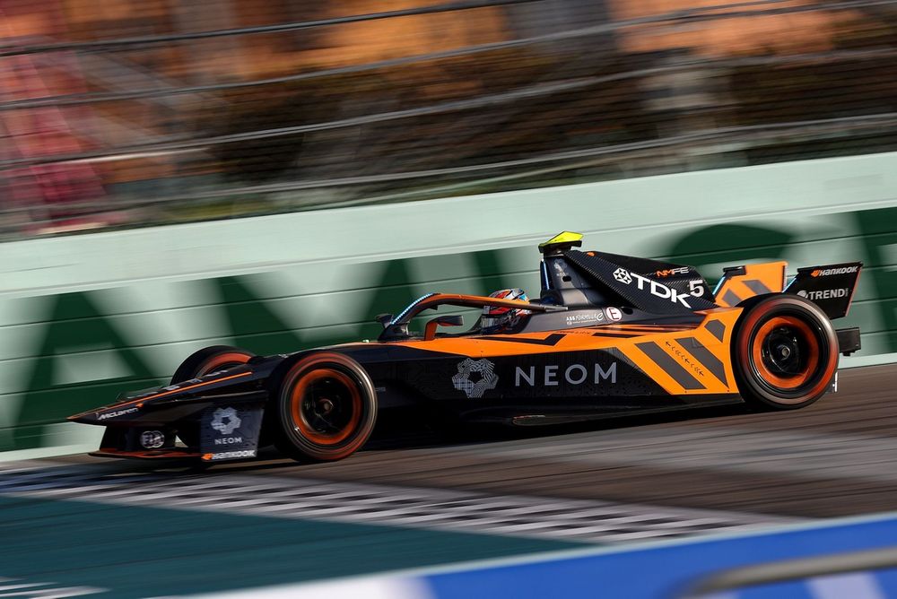 Taylor Barnard, NEOM McLaren Formula E Team
