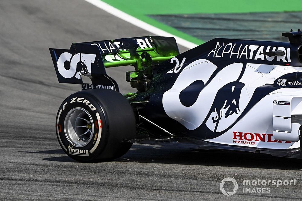 Daniil Kvyat, AlphaTauri AT01 with aero paint