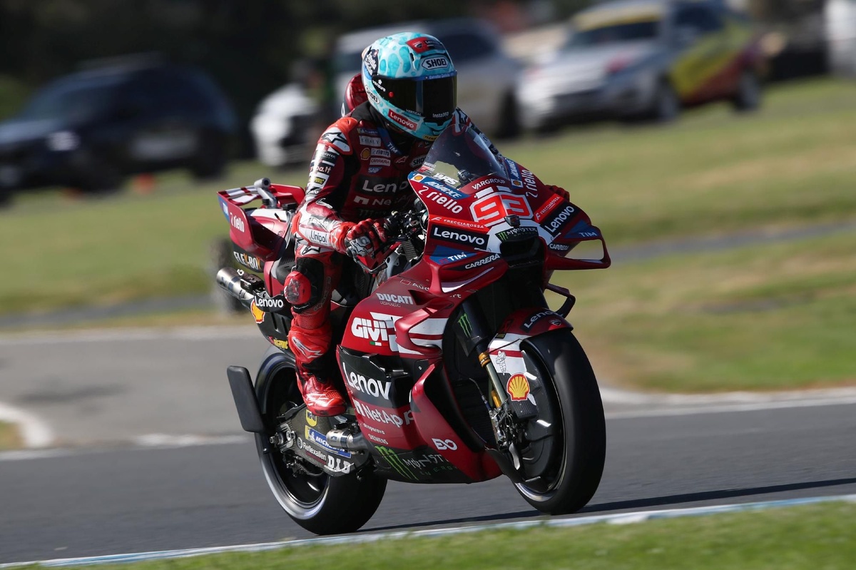 MotoGP Australian GP: Bezzecchi leads Aprilia 1-2-4-5 in Friday Practice