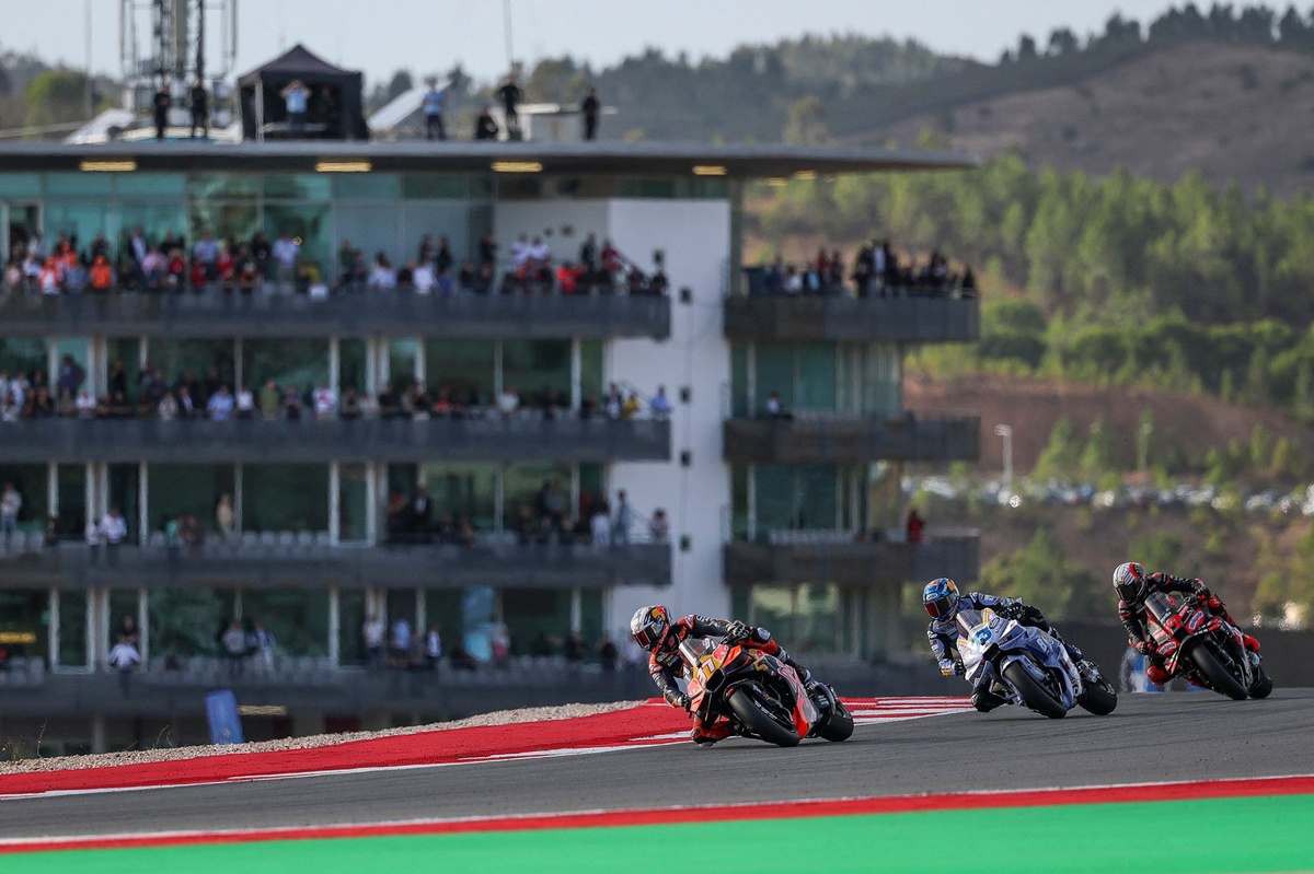 Poleman mais spectateur du duel, Bezzecchi se contente de son sprint