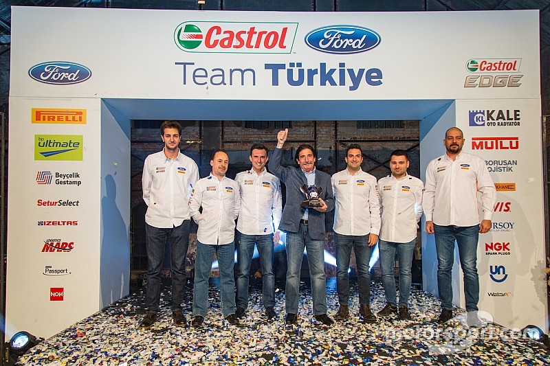 Avrupa Şampiyonu Castrol Ford Team Türkiye, zaferini kutladı
