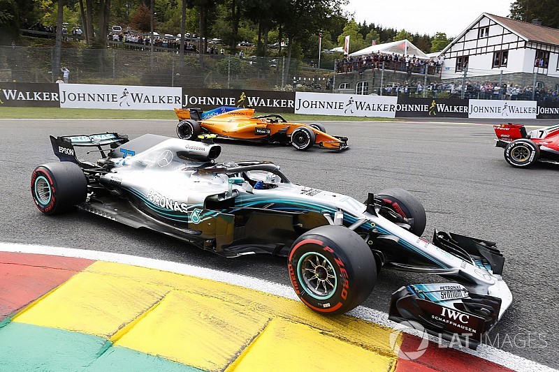 Bottas graziato di nuovo! Penalizzato di 5 secondi: non perde la quarta posizione