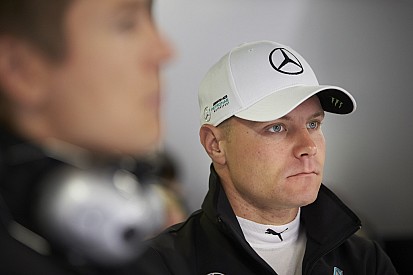 Bottas, “decepcionado y sorprendido” de no haber ganado este año
