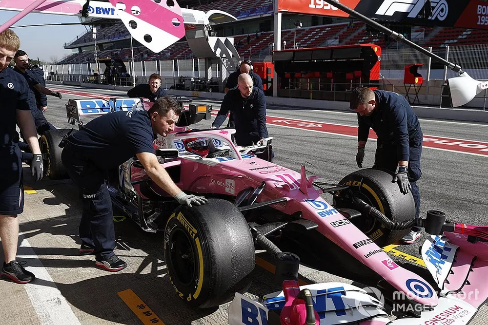 Sergio Perez, Racing Point RP20 dans la voie des stands